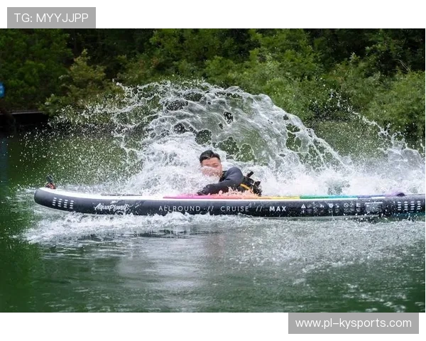 大型水上漂流竞速，挑战惊险刺激极限，水上漂流项目